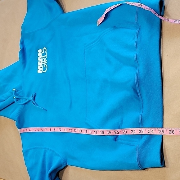 Original Paramount Mean Girls Movie Release Hoodie Size S, Exc. Cond. Like New - Picture 10 of 13